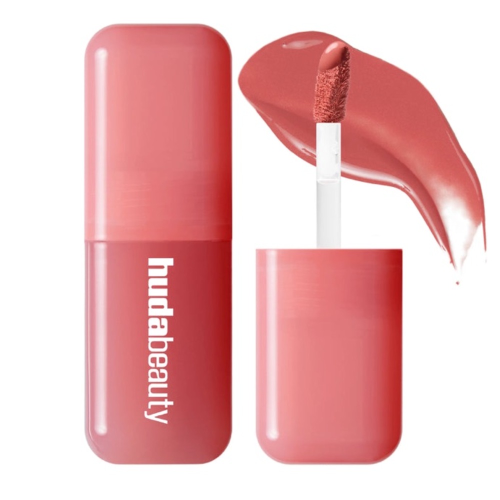 HUDA BEAUTY Blush Filter Strawberry Cream